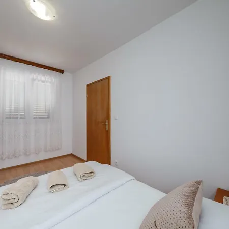 Apartamento Milena Trogir